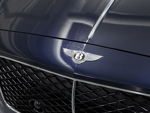 Certified 2026 Bentley Flying Spur V8 AWD/4WD image 12
