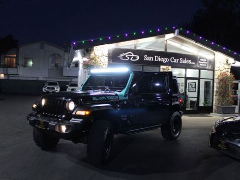 Used 2020 Jeep Wrangler Unlimited Sport AWD/4WD image 32