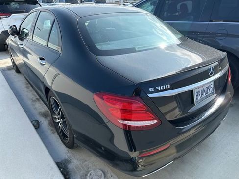 Used 2019 Mercedes-Benz E 300 E 300 image 2