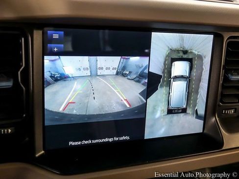 Used 2022 Ford Bronco Wildtrak image 15