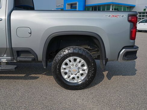 Used 2024 Chevrolet Silverado 3500 LTZ AWD/4WD image 12