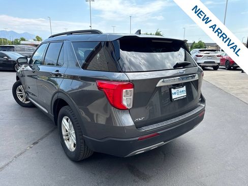 Used 2020 Ford Explorer XLT w/ Equipment Group 202A AWD/4WD image 5