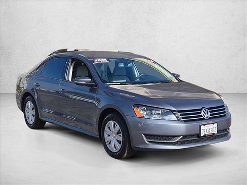 Used 2014 Volkswagen Passat 1.8T S FWD image 4