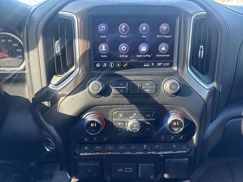 Used 2019 Chevrolet Silverado 1500 High Country image 13