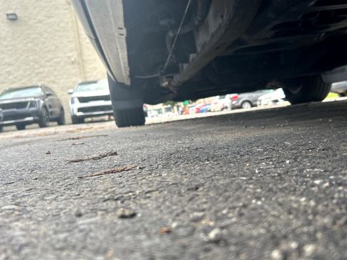 Used 2005 Ford F150 XLT image 15