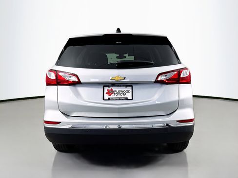 Used 2020 Chevrolet Equinox LT w/ Driver Convenience Package AWD/4WD image 6