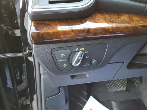 Used 2018 Audi Q5 2.0T Premium Plus image 17