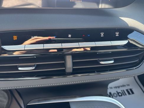 New 2026 Buick Enclave Preferred w/ Power Package FWD image 24