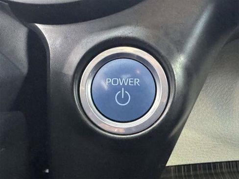 Used 2023 Toyota Sienna Platinum image 22