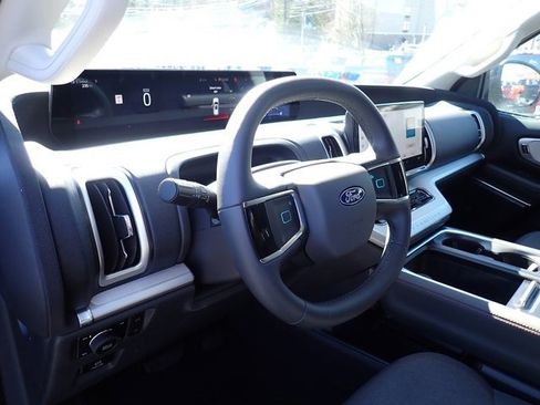 Used 2025 Ford Expedition Max Active image 16