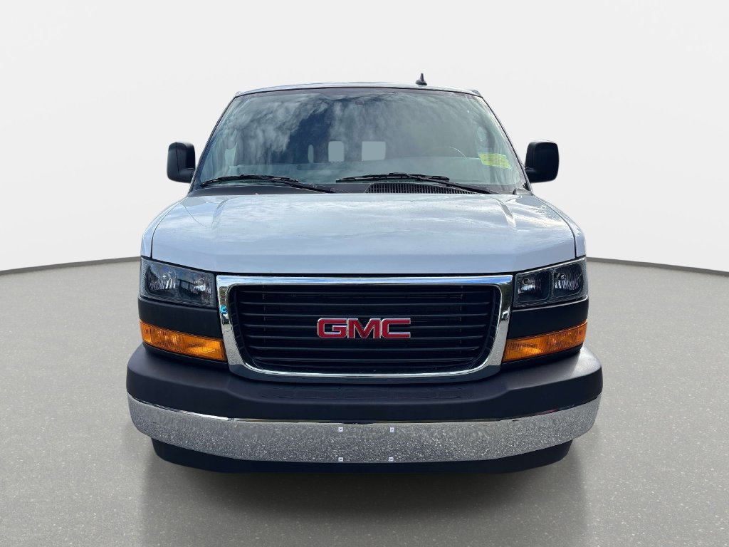 Used 2025 GMC Savana 2500 w/ Driver Convenience Package RWD image 9