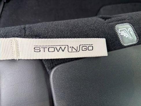 New 2026 Chrysler Pacifica Select FWD image 15