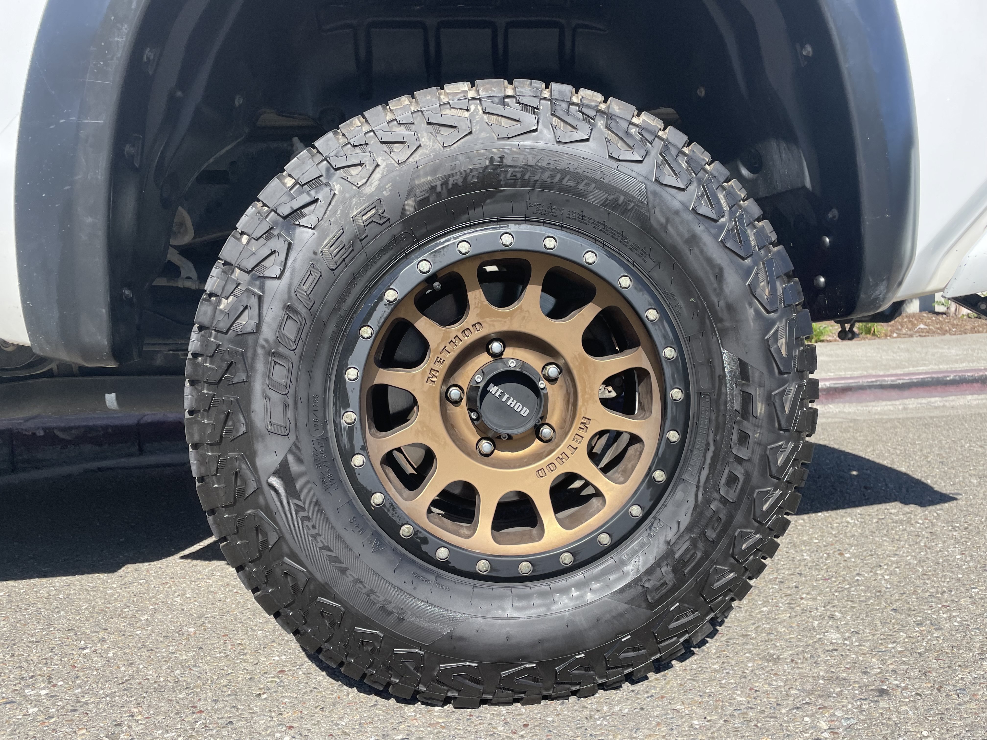 Used 2018 Toyota Tundra Limited w/ Limited Premium Package AWD/4WD image 20