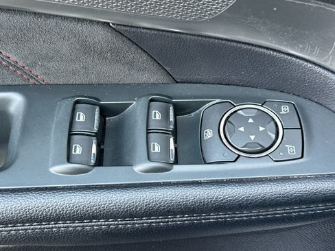 Used 2019 Ford Explorer XLT w/ Equipment Group 202A FWD image 13