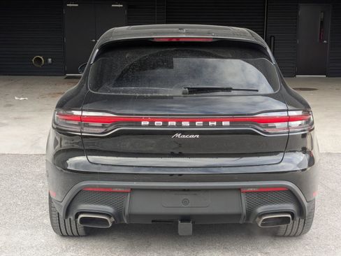 Used 2026 Porsche Macan AWD/4WD image 10
