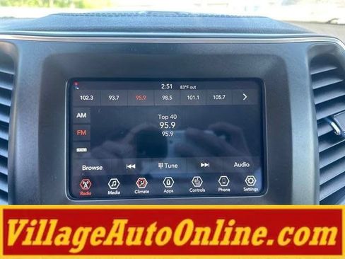 Used 2018 Jeep Compass Latitude w/ Popular Equipment Group AWD/4WD image 16