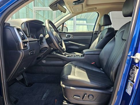 Used 2021 Kia Sorento EX w/ Panoramic Sunroof Package AWD/4WD image 10