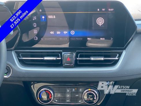Used 2024 Chevrolet TrailBlazer LT w/ LT Cold Weather Package AWD/4WD image 23