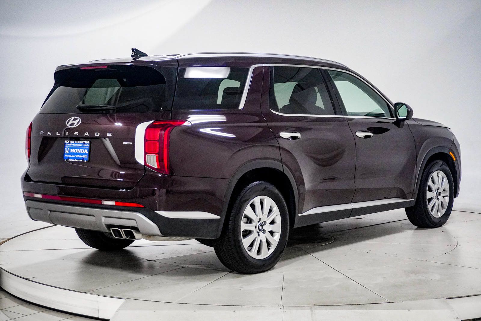 Used 2024 Hyundai Palisade SEL AWD/4WD image 12