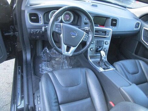 Used 2013 Volvo S60 T5 image 23