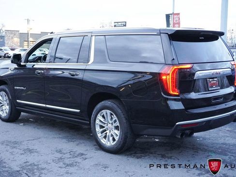 Used 2021 GMC Yukon XL Denali w/ Denali Premium Package image 10
