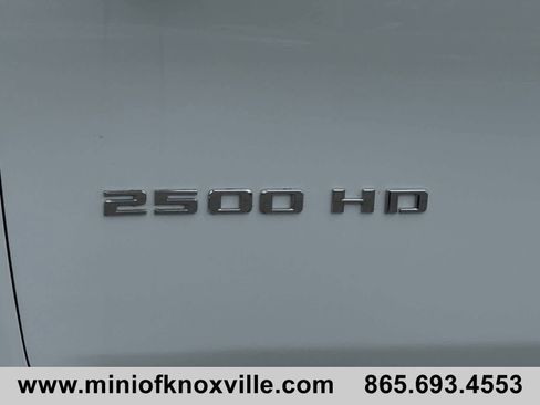 Used 2024 Chevrolet Silverado 2500 LT image 30
