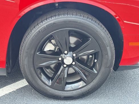Used 2023 Dodge Challenger SXT RWD image 12