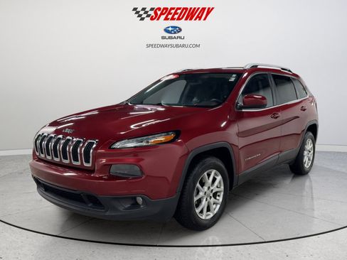 Used 2016 Jeep Cherokee Latitude w/ Cold Weather Group image 4