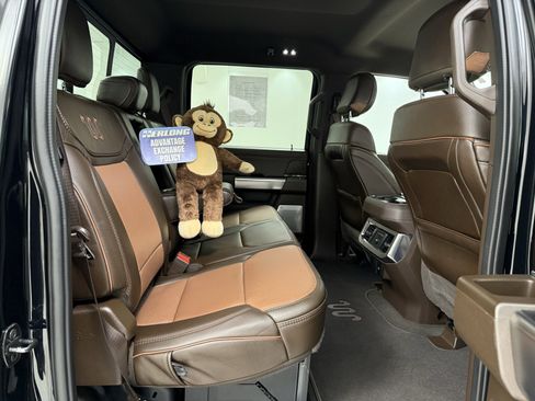 Used 2023 Ford F450 King Ranch w/ Chrome Package image 34