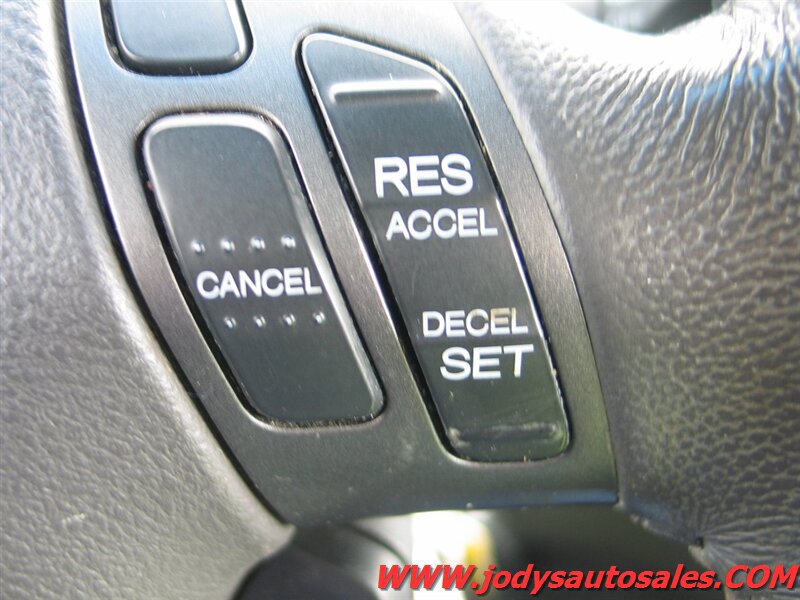 Used 2010 Honda Odyssey Touring image 12