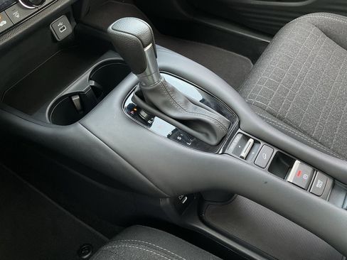 Used 2025 Honda HR-V LX image 34