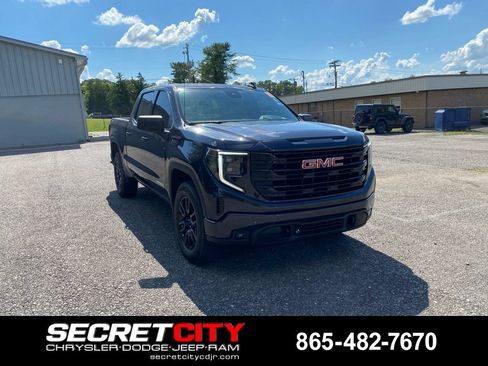 Used 2023 GMC Sierra 1500 Elevation AWD/4WD image 3