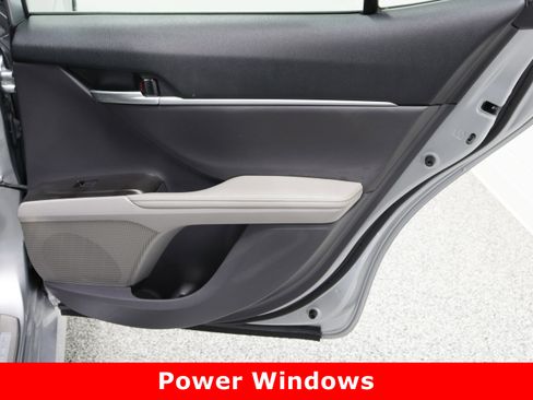 Used 2024 Toyota Camry XLE image 34