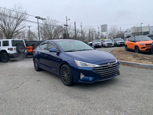 Used 2020 Hyundai Elantra SE image 8