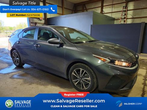 Used 2024 Kia Forte LXS FWD image 5