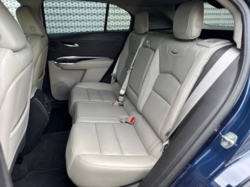 Used 2022 Cadillac XT4 Luxury w/ Cold Weather Package image 11
