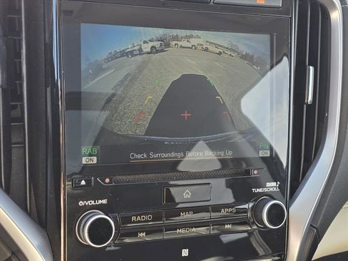 Used 2022 Subaru Ascent Limited w/ Technology Package image 5