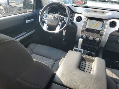 Used 2021 Toyota Tundra SR5 w/ Trail Edition image 11