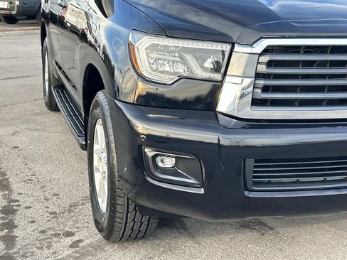Used 2019 Toyota Sequoia SR5 image 11
