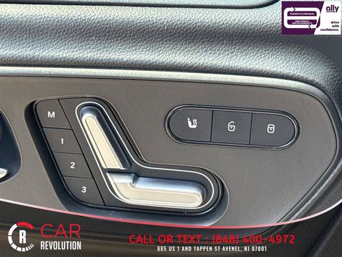 Used 2024 Mercedes-Benz Sprinter 2500 image 32