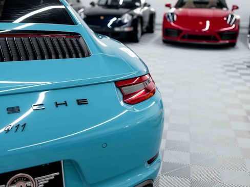 Used 2017 Porsche 911 Carrera image 24