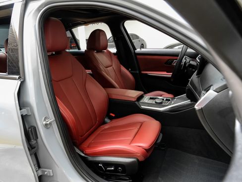 Used 2024 BMW 330i 330i w/ M Sport Package image 38