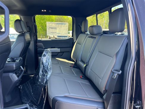 New 2025 Ford F150 Lariat w/ Equipment Group 501A Mid image 15