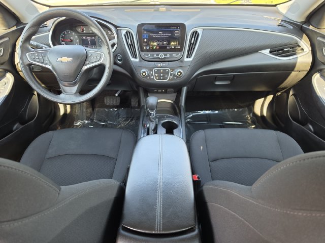 Used 2025 Chevrolet Malibu LT FWD image 15