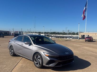 Used 2025 Hyundai Elantra SEL