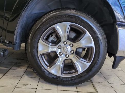 Used 2022 RAM 1500 Laramie AWD/4WD image 28