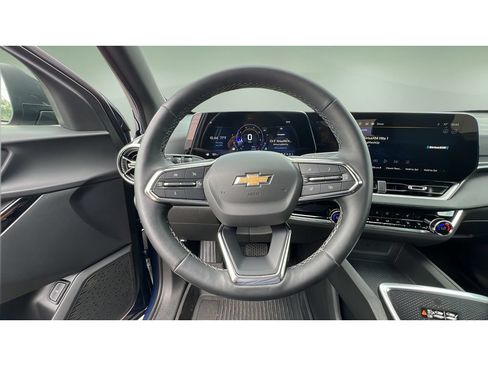 Certified 2025 Chevrolet Equinox LT w/ Convenience Package II FWD image 22