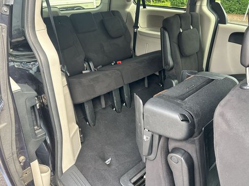 Used 2013 Dodge Grand Caravan SE FWD image 20