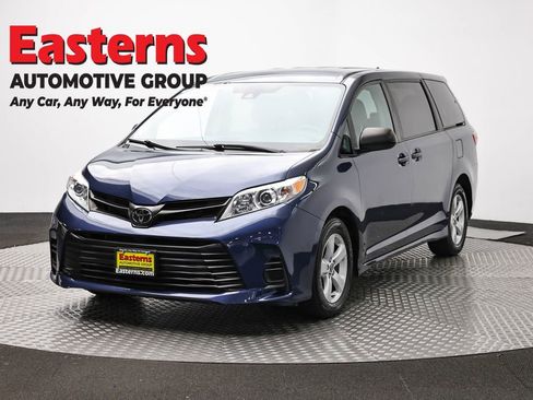 Used 2020 Toyota Sienna L FWD image 1