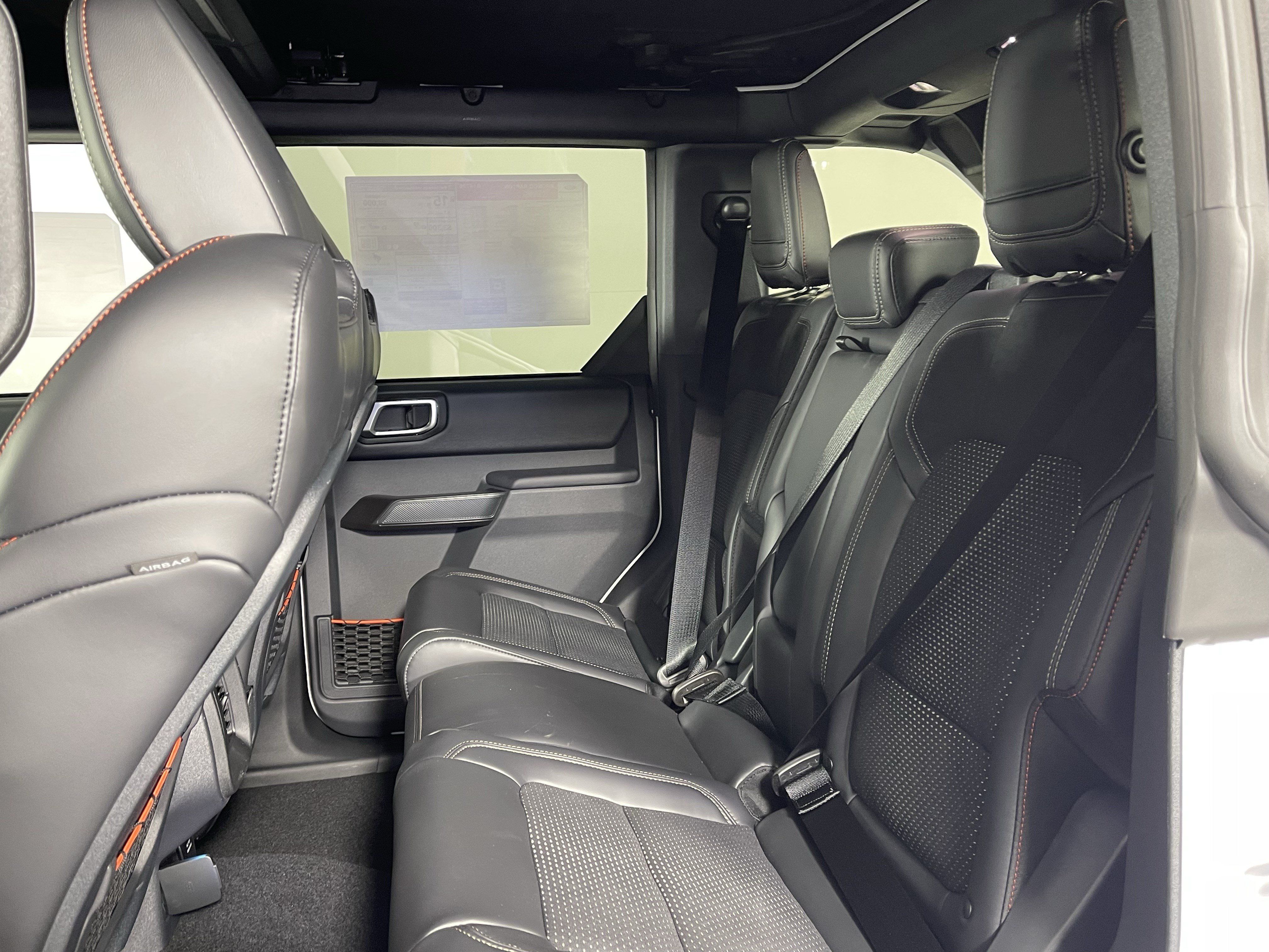 New 2026 Ford Bronco Raptor w/ Interior Carbon Fiber Pack AWD/4WD image 15